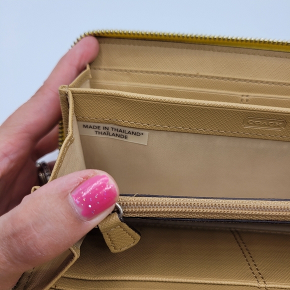 Coach Signature Yellow Long Zip Around Wallet - Picture 5 of 11